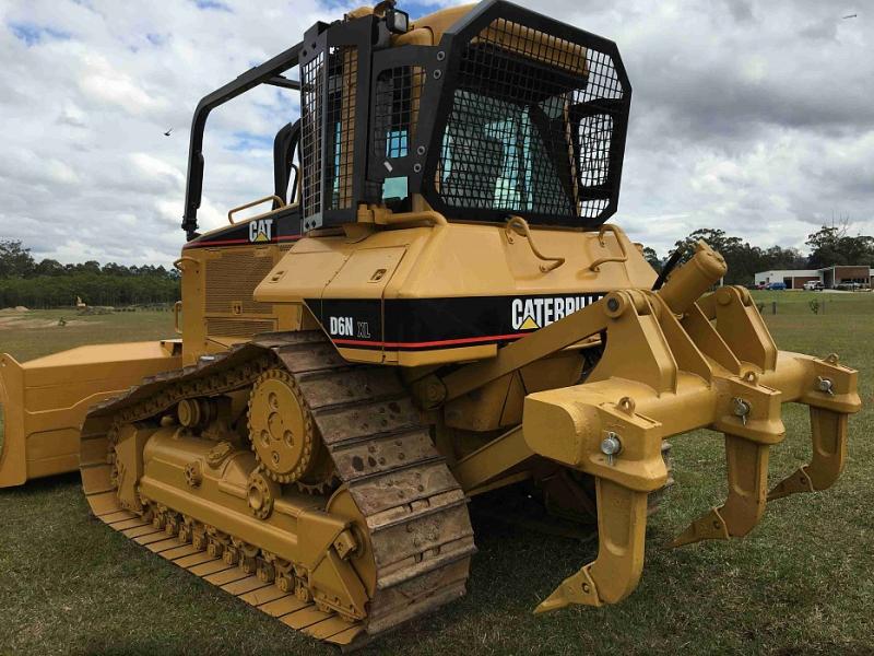 Screen, CAT D6N
