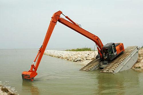 Amphibious Excavator Conversion, Link Belt, 
