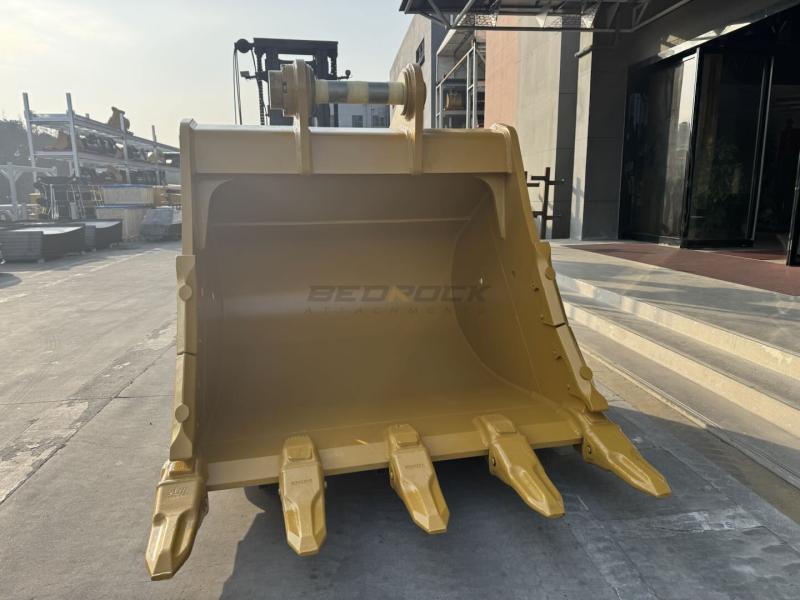 Bucket, CAT 374 Heavy Duty Bucket, 82in, 4.6m3, 5 Teeth. S Pin 120mm & L Pin 110...