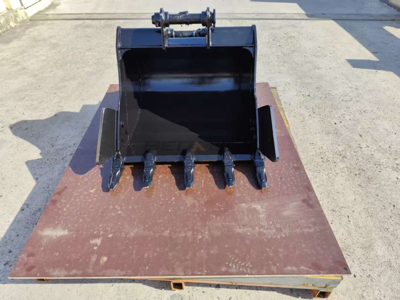 Bucket, 30in Heavy Duty Excavator Bucket fits CAT 305 Excavator
