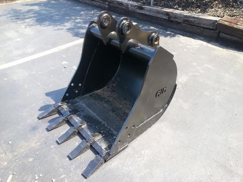 Bucket, Heavy Duty, 214, 1550, 3CX, 1700B